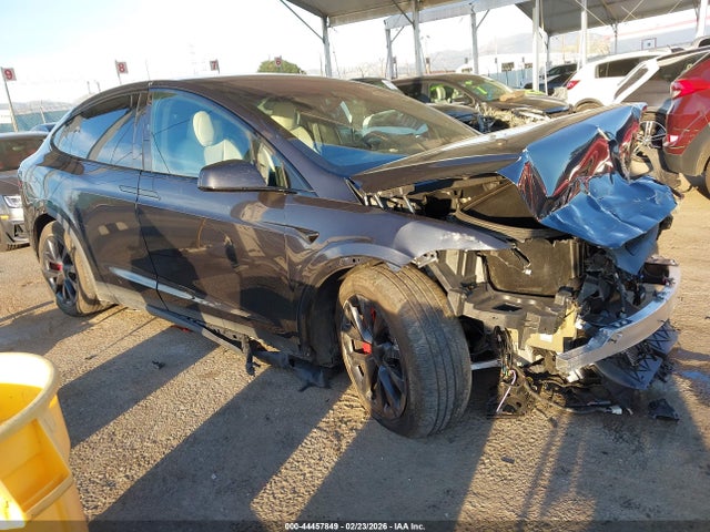 2024 TESLA MODEL X 7SAXCBE66RF446993 Photo 0