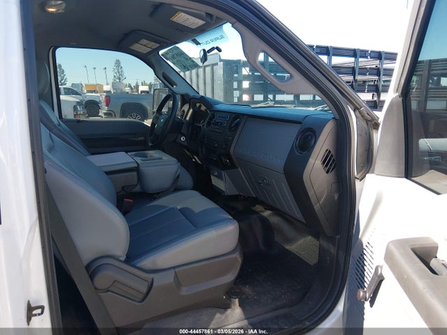 1FDRF3G68GEC86660 Ford F-350 Chassis