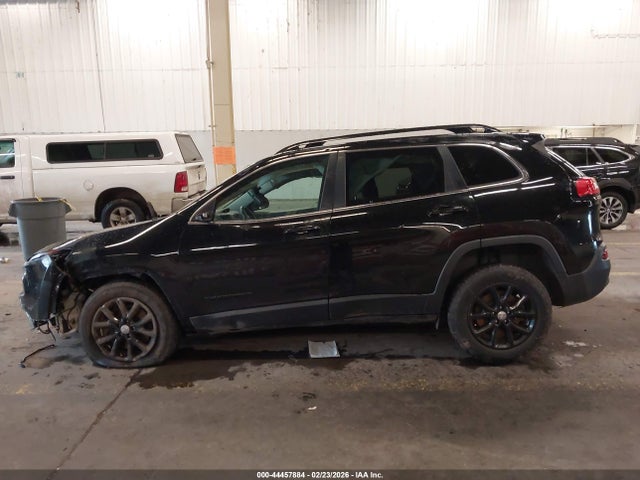 2017 Jeep Cherokee Latitude 4x4 მანქანა იყიდება აუქციონზე, vin: 1C4PJMCB4HW511428, აუქციონის ნომერი: 44457884