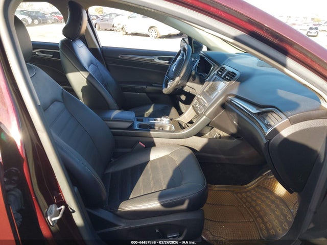 3FA6P0H91HR142237 Ford FUSION SE