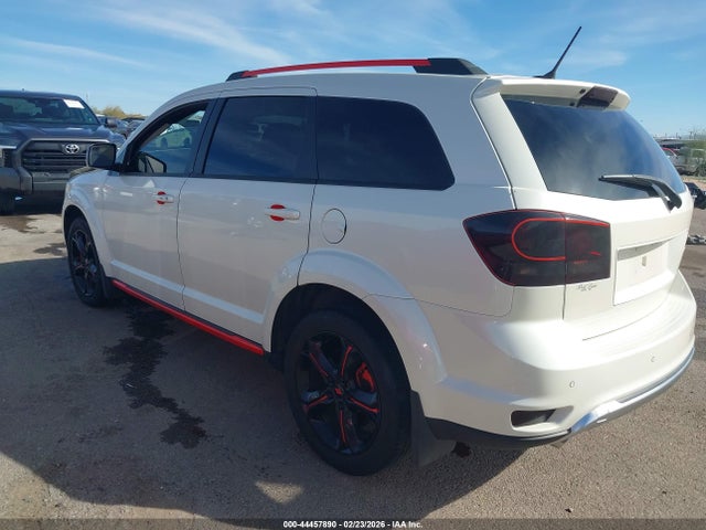 3C4PDCGGXJT475943 Dodge Journey Crossroad