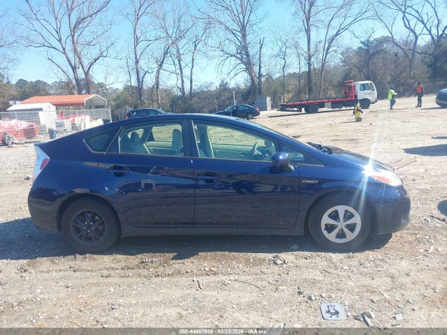 Toyota Prius Two 2015 JTDKN3DU2F0444613 Image 13
