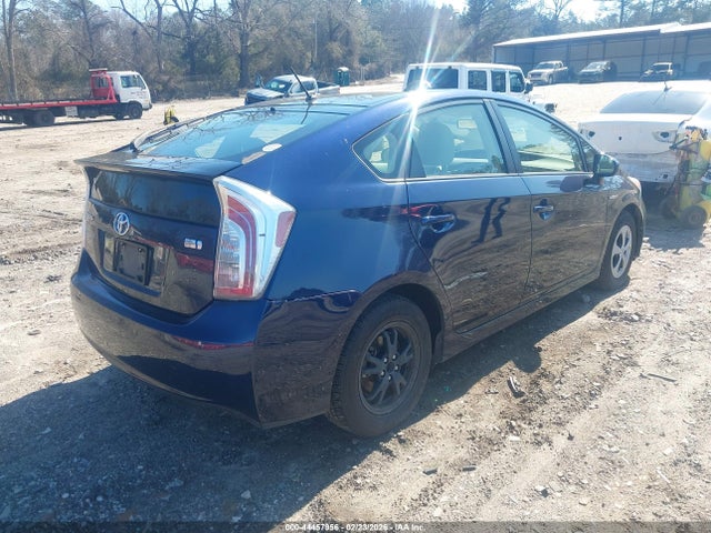 Toyota Prius Two 2015 JTDKN3DU2F0444613 Image 4