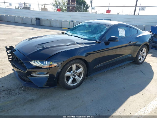 Ford Mustang Ecoboost 2018 1FA6P8THXJ5173993 Image 2