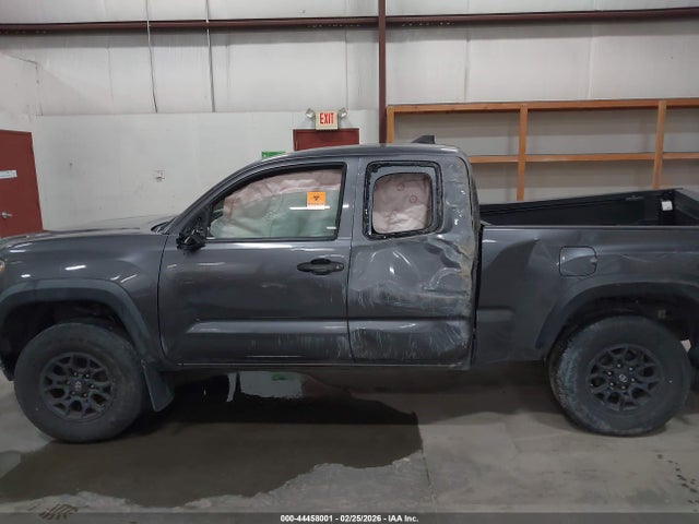 5TFRX5GN1KX157838 Toyota Tacoma Sr