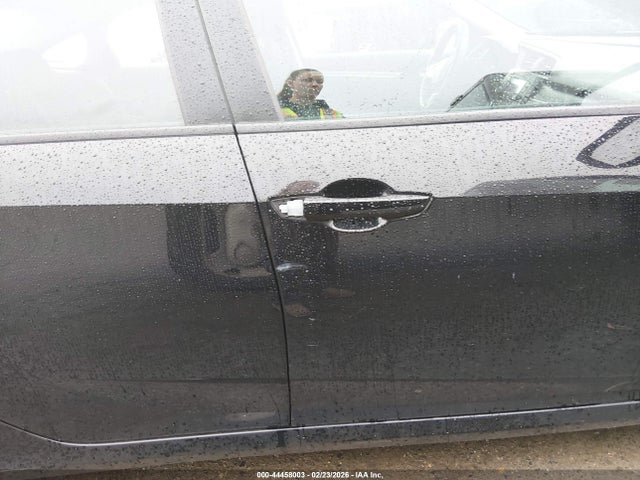2HGFC2F57JH530576 Honda Civic Lx