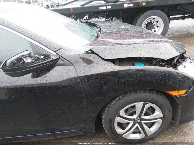 2HGFC2F57JH530576 Honda Civic Lx