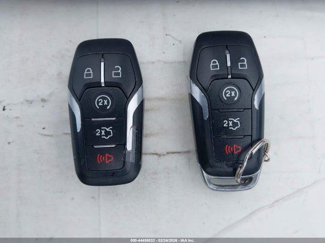 Продаж на аукціоні авто 2016 Ford Fusion Titanium, vin: 3FA6P0D9XGR268858, номер лоту: 44458032