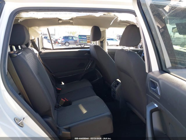 3VV1B7AX0LM132133 Volkswagen Tiguan 2.0t S