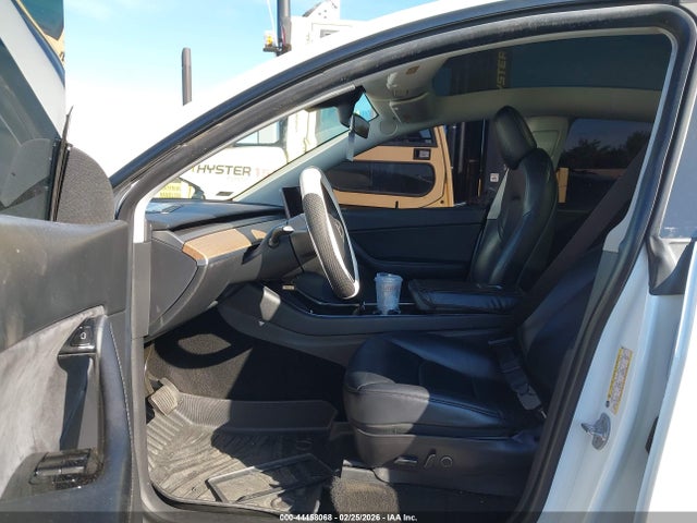 Продаж на аукціоні авто 2021 Tesla Model Y Long Range Dual Motor All-wheel Drive, vin: 5YJYGDEE7MF096016, номер лоту: 44458068