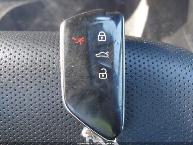 2023 VOLKSWAGEN ID.4 1V2WNPE82PC035701 Photo 10