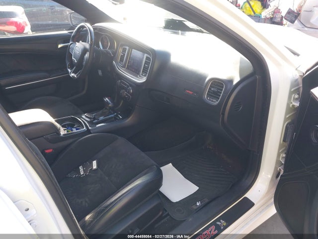 2021 DODGE CHARGER 2C3CDXGJ8MH677845 Photo 4