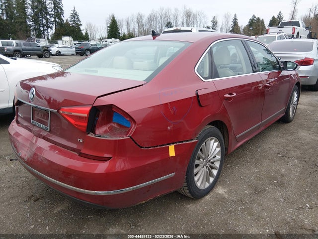 1VWBT7A38GC020861 Volkswagen Passat 1.8t Se