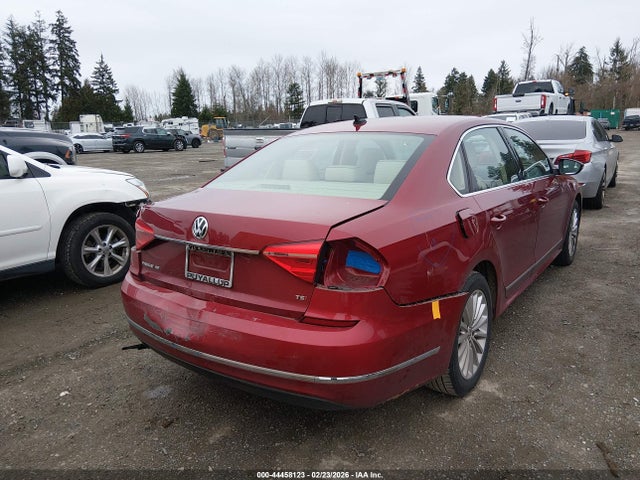 1VWBT7A38GC020861 Volkswagen Passat 1.8t Se