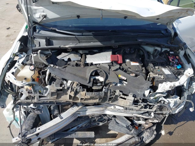 JTDKARFU9K3074782 Toyota Prius Le