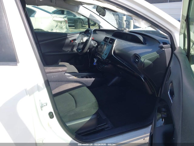 JTDKARFU9K3074782 Toyota Prius Le