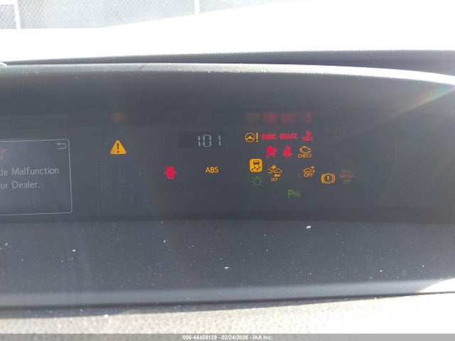 JTDKARFU9K3074782 Toyota Prius Le