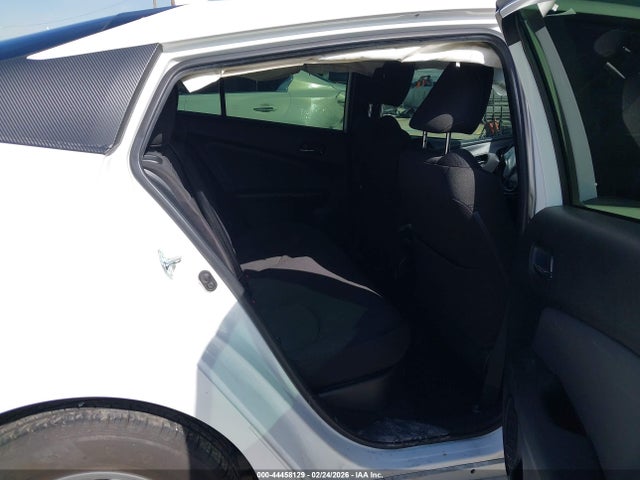 JTDKARFU9K3074782 Toyota Prius Le