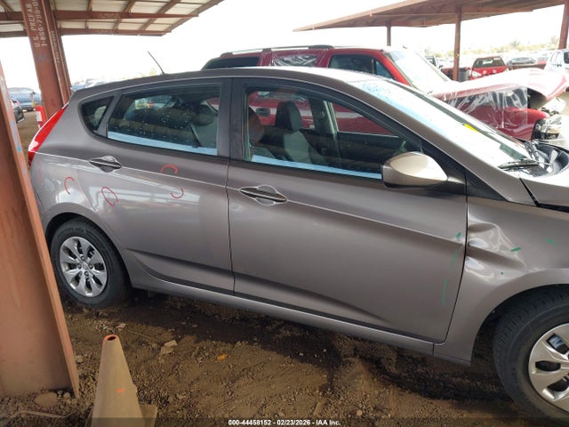 KMHCT5AE3HU360102 Hyundai ACCENT SE