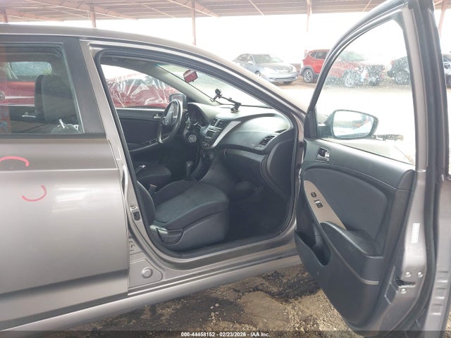 KMHCT5AE3HU360102 Hyundai ACCENT SE