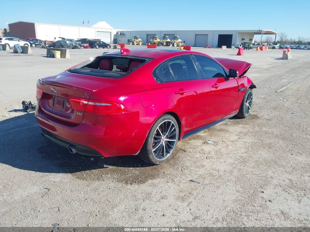 2018 JAGUAR XE SAJAG4FV2JCP17723 Photo 3