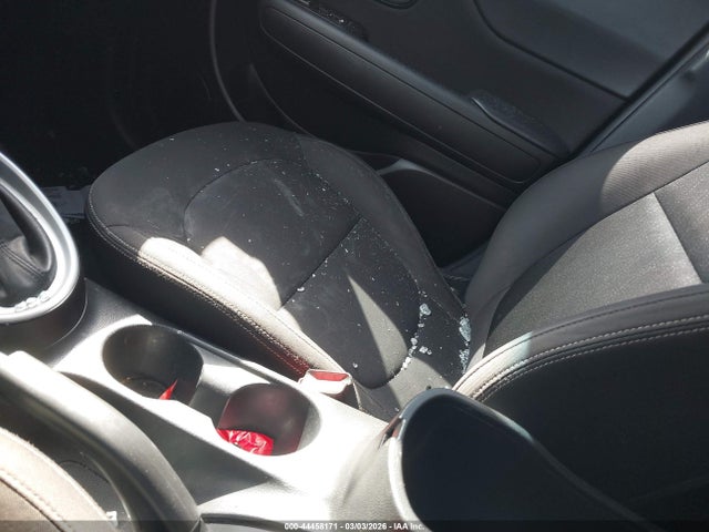 KNDJN2A2XF7812133 KIA Soul