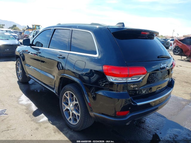 2018 JEEP GRAND CHEROKEE 1C4RJEBG4JC183527 Photo 2