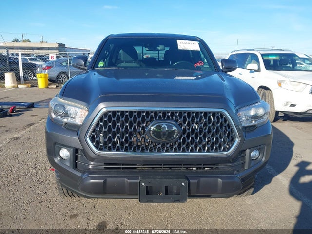 3TMCZ5AN0JM169640 Toyota Tacoma Trd Off Road