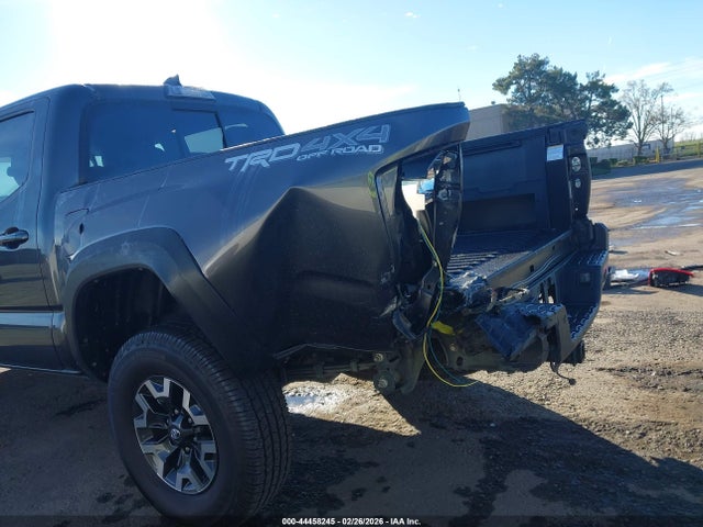 3TMCZ5AN0JM169640 Toyota Tacoma Trd Off Road
