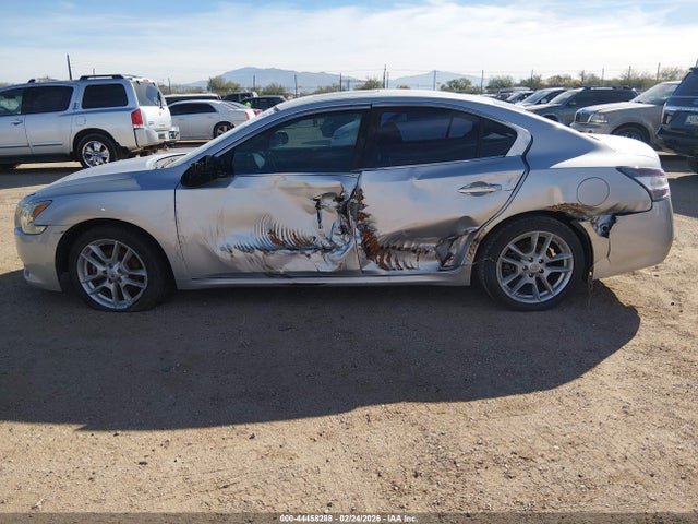 44458288 :رقم المزاد ، 1N4AA5AP3DC833439 vin ، 2013 Nissan Maxima 3.5 S مزاد بيع
