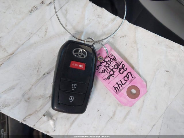 7MUBAABG5NV005520 Toyota Corolla Cross Le