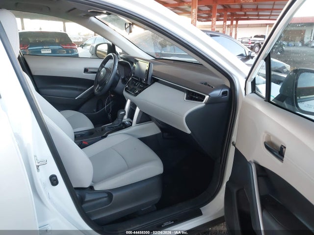 7MUBAABG5NV005520 Toyota Corolla Cross Le