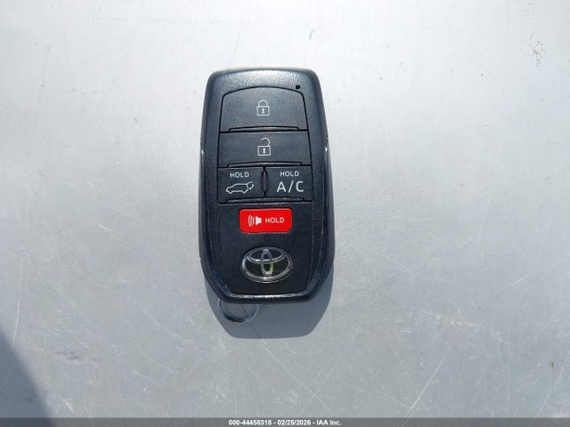 Toyota BZ4X XLE 2025 JTMABACA3SA103368 Image 11