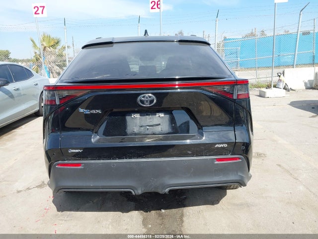Toyota BZ4X XLE 2025 JTMABACA3SA103368 Image 17