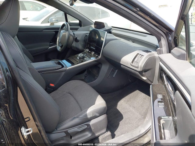 Toyota BZ4X XLE 2025 JTMABACA3SA103368 Image 5