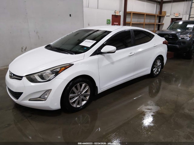Hyundai ELANTRA SE 2015 5NPDH4AE3FH625550 Image 2