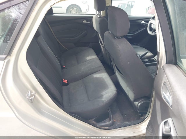 Ford FOCUS SE 2016 1FADP3F28GL320303 Image 8