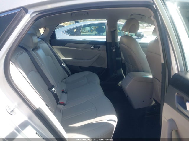 Hyundai SONATA SE 2016 5NPE24AF0GH360215 Image 8