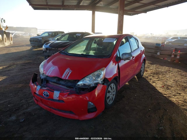 JTDKDTB38E1561618 Toyota Prius C Two