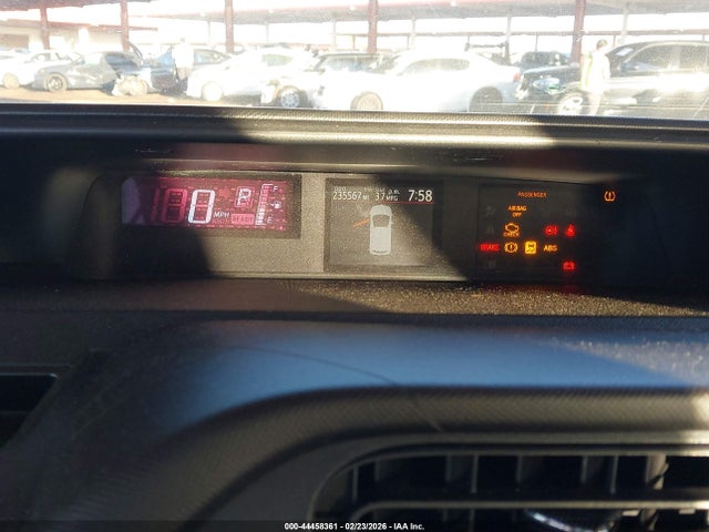 JTDKDTB38E1561618 Toyota Prius C Two