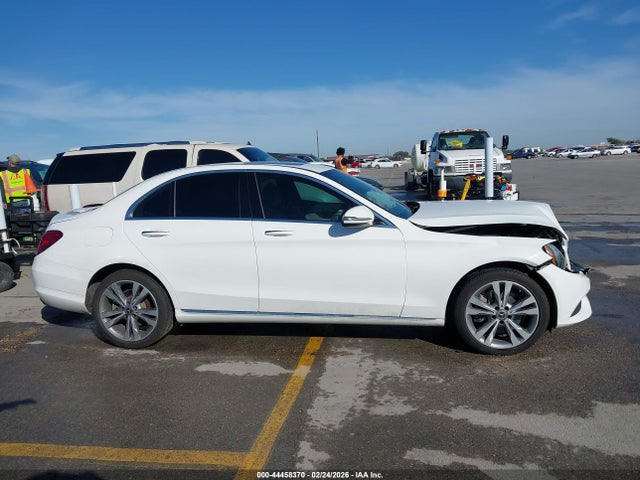 Продаж на аукціоні авто 2018 Mercedes-benz C 300 4matic, vin: 55SWF4KB2JU274817, номер лоту: 44458370