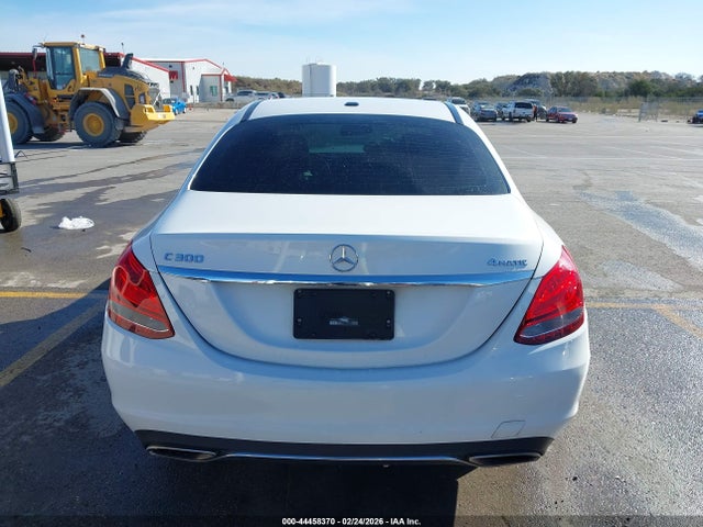 Продаж на аукціоні авто 2018 Mercedes-benz C 300 4matic, vin: 55SWF4KB2JU274817, номер лоту: 44458370