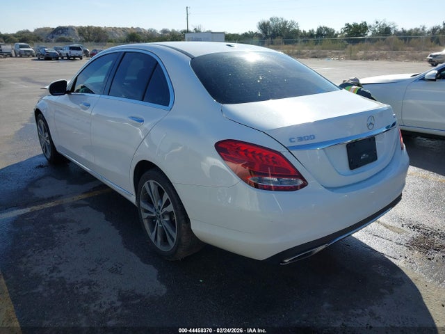 2018 MERCEDES-BENZ C 300 55SWF4KB2JU274817 Photo 2