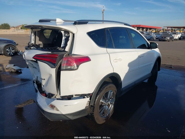 JTMWFREV0HJ101479 Toyota Rav4 Xle
