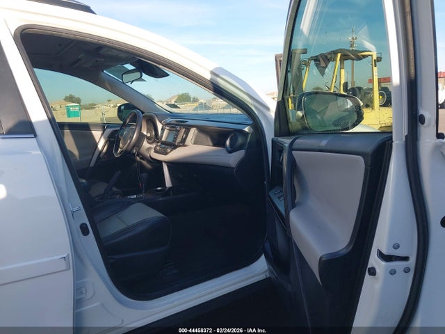 JTMWFREV0HJ101479 Toyota Rav4 Xle