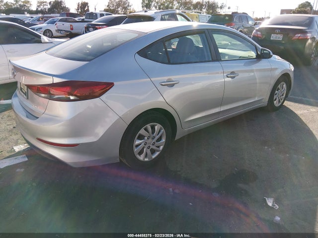 5NPD74LF6JH270455 Hyundai ELANTRA SE