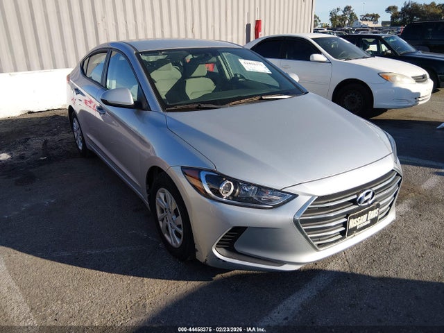 5NPD74LF6JH270455 Hyundai ELANTRA SE