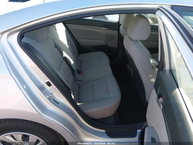 5NPD74LF6JH270455 Hyundai ELANTRA SE