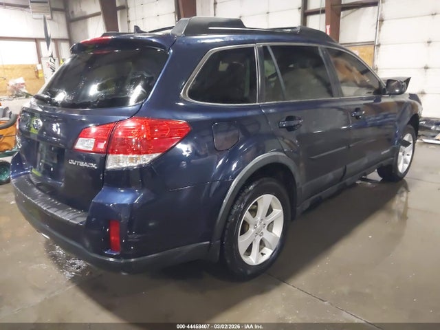 Продаж на аукціоні авто 2014 Subaru Outback 2.5i Premium, vin: 4S4BRCDC4E3283072, номер лоту: 44458407