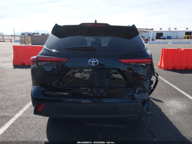 5TDHZRAH5NS114873 Toyota Highlander Xle